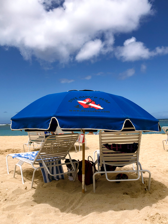 blue beach tent on Hawaiian beach